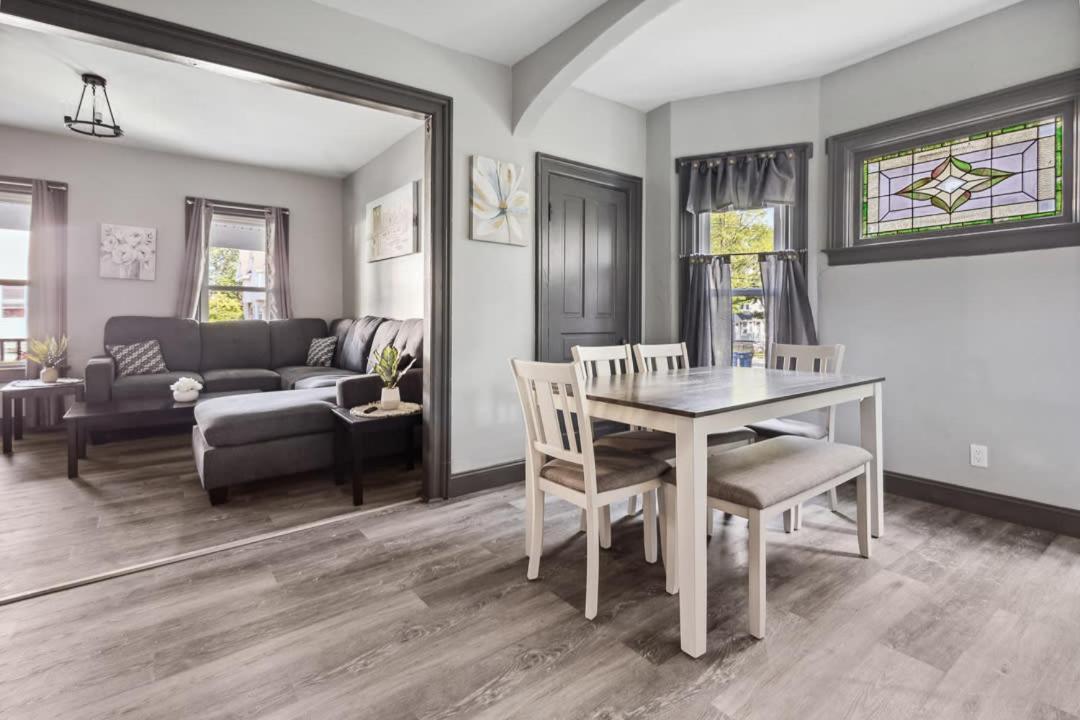 Spacious 6Br 2Ba Minutes For The Falls & Casino Niagara Falls Exterior photo